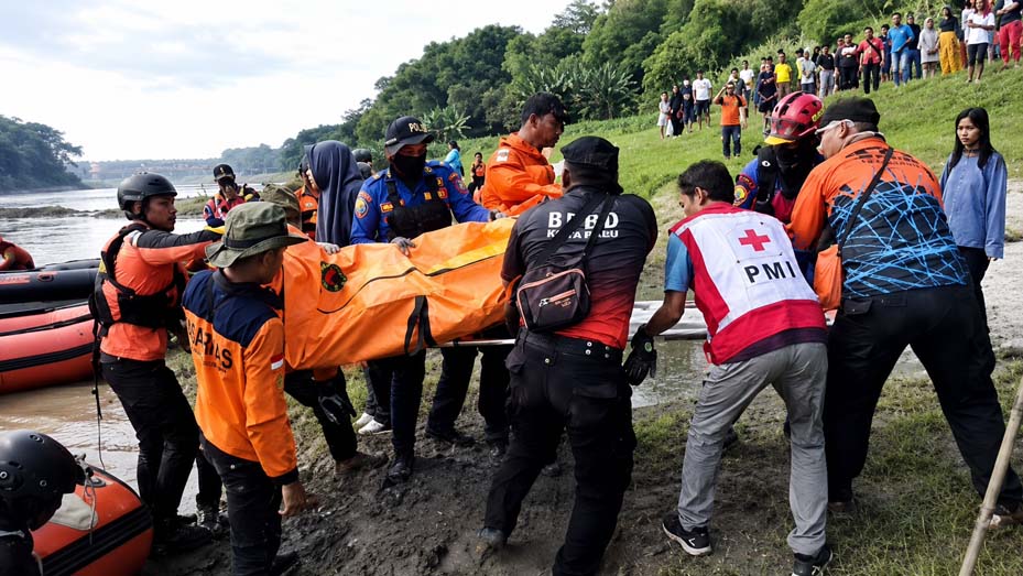 tenggelam di bengawan solo