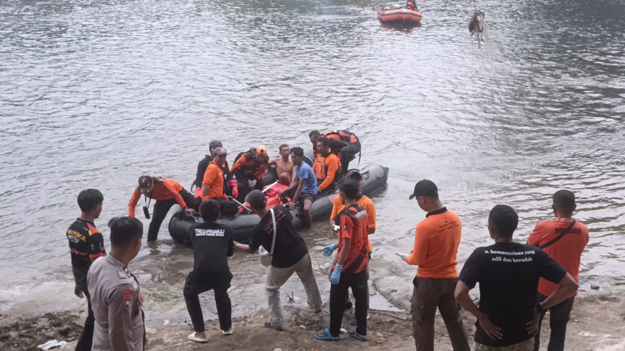 tenggelam di bengawan solo